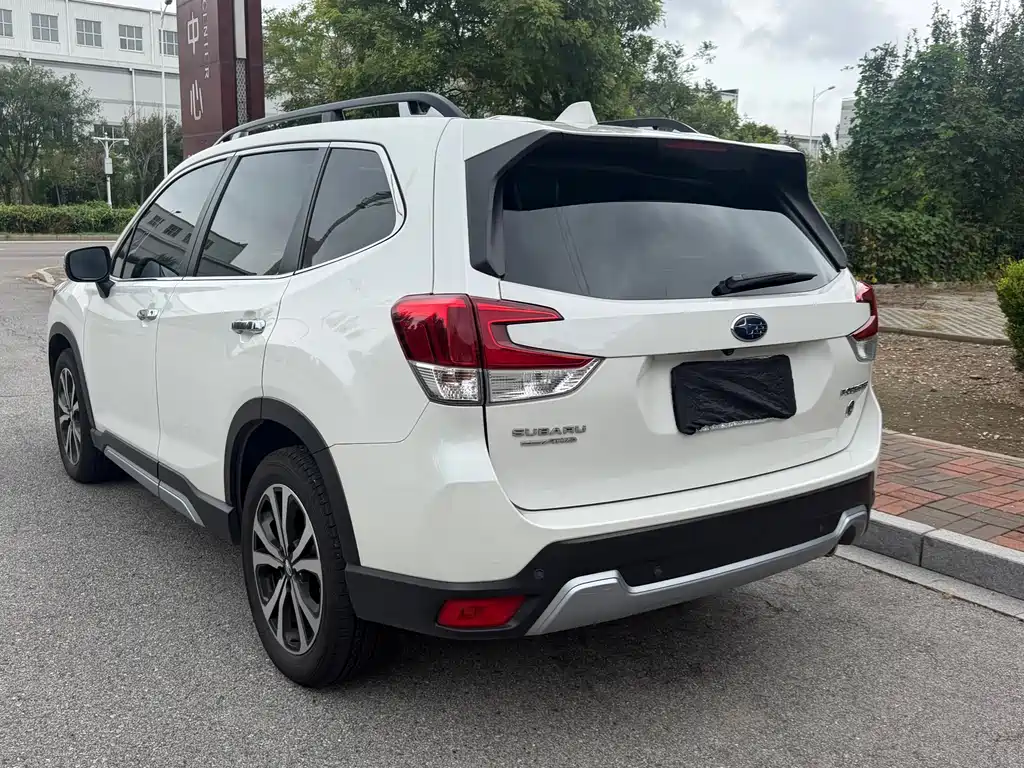 Subaru Forester 2021 — фото 16