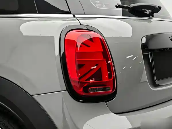 MINI MINI 2022