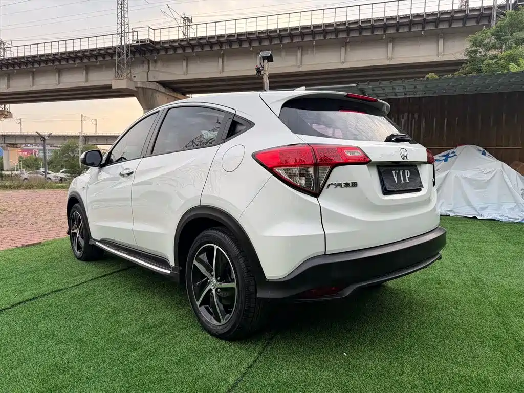 Honda Vezel 2022 — фото 4