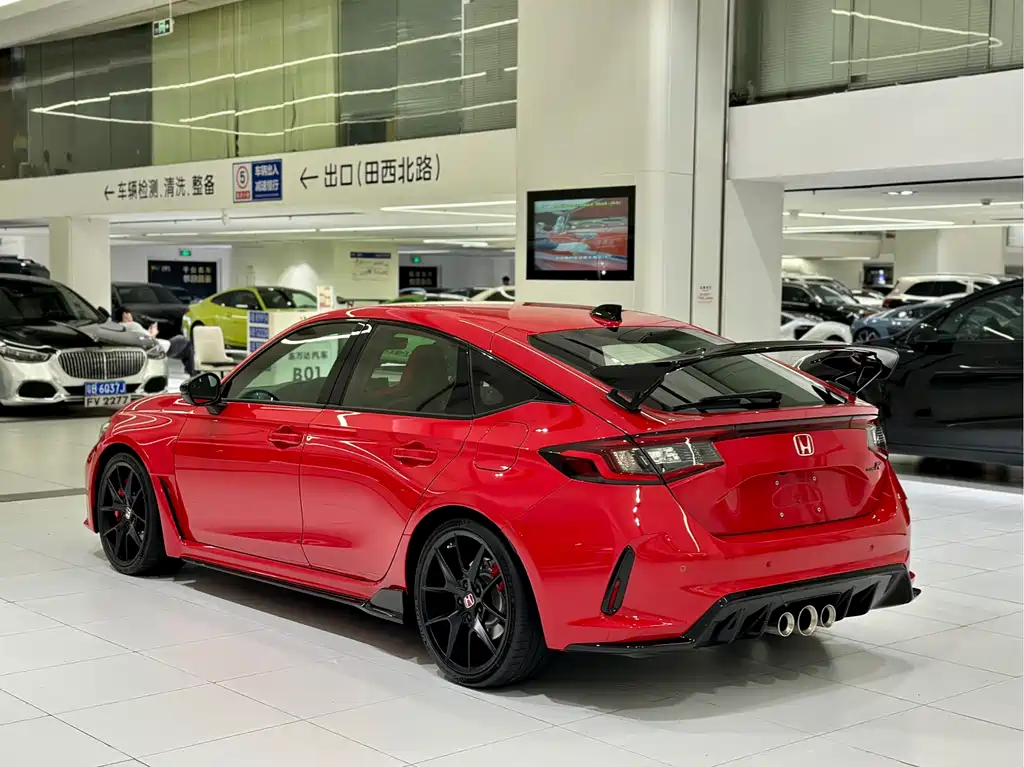 Honda Civic 2023 — фото 15