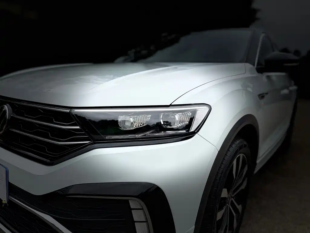 Volkswagen T-Roc 2023 — фото 14