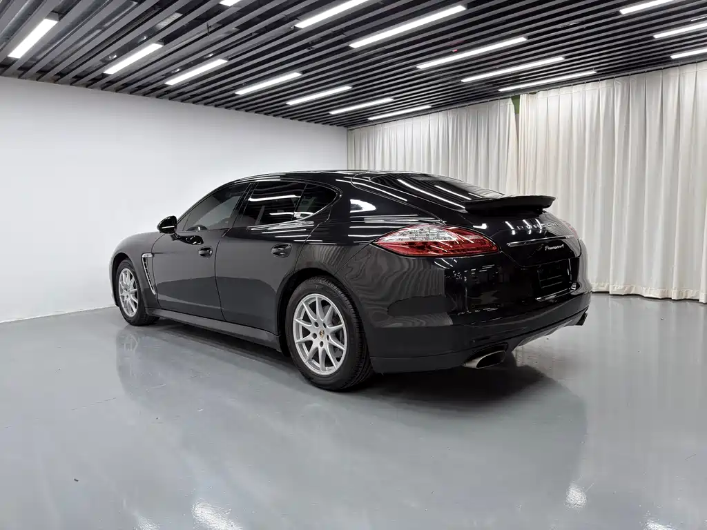Porsche Panamera 2013 — фото 28