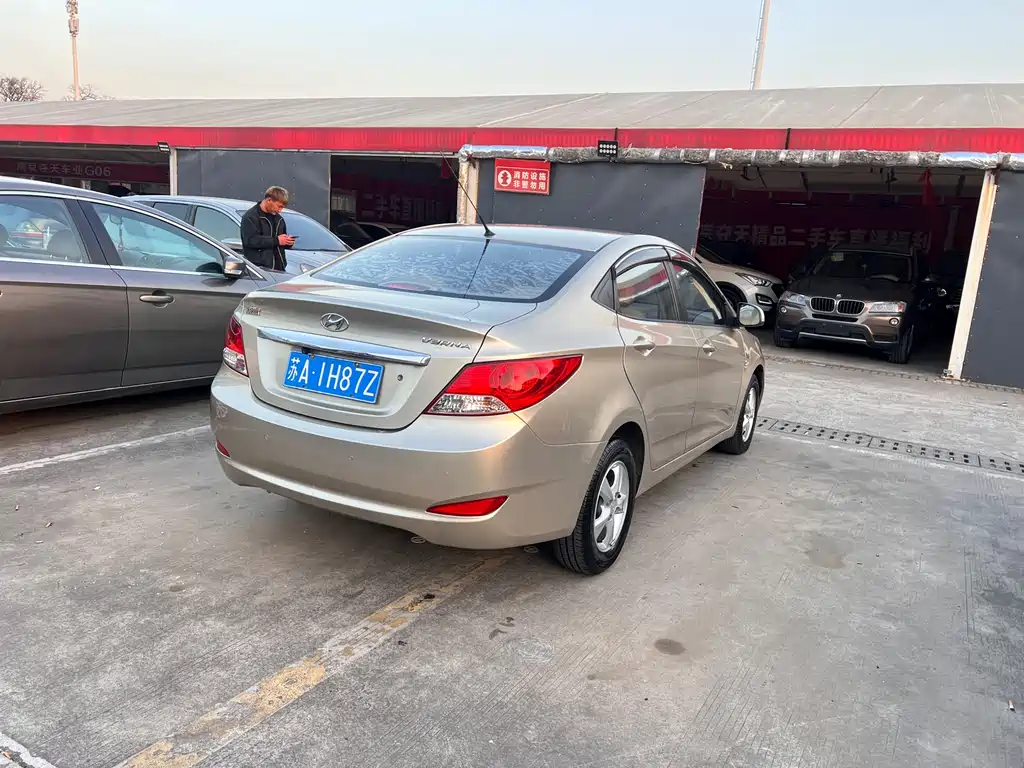 Hyundai Verna 2014 — фото 20