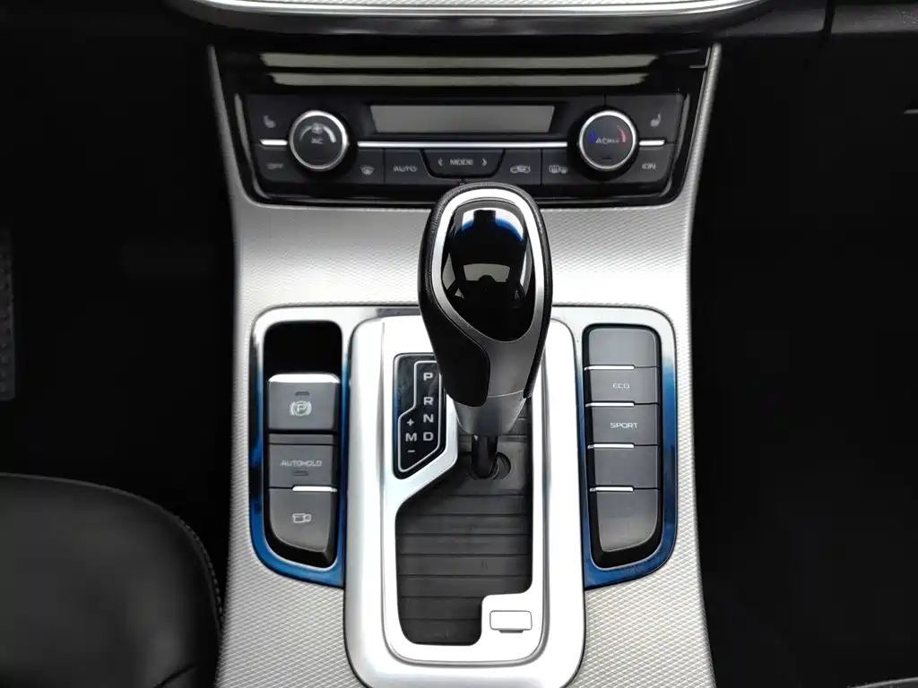 Geely Emgrand GL 2018 — фото 13