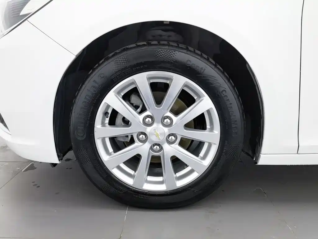 Chevrolet Malibu 2014 — фото 17