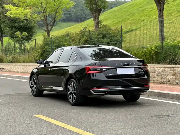 Skoda Superb 2023