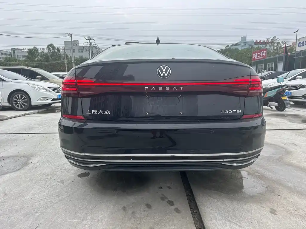 Volkswagen Passat 2023 — фото 19