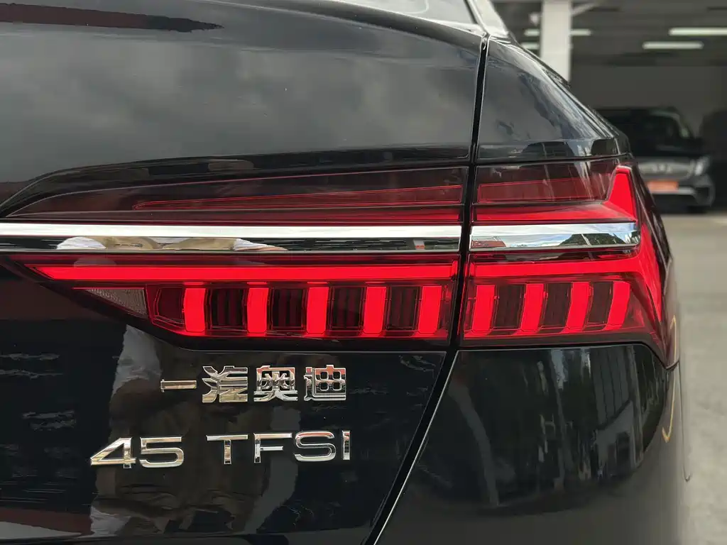 Audi A6L 2022 — фото 5