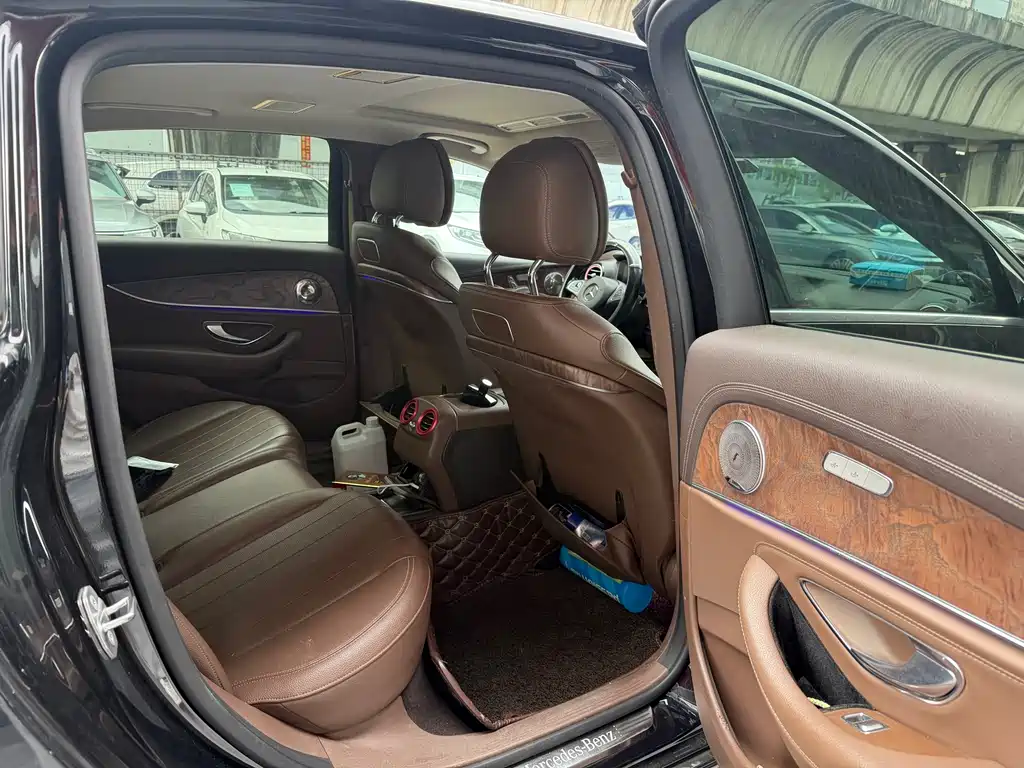 Mercedes-Benz E-Class 2016