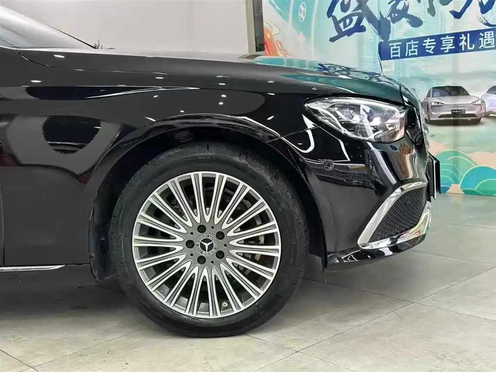 Mercedes-Benz E-Class 2021 — фото 16