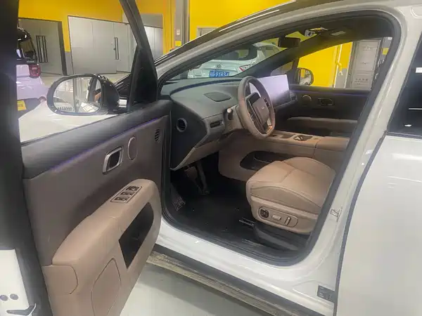 Li Auto i6 2026
