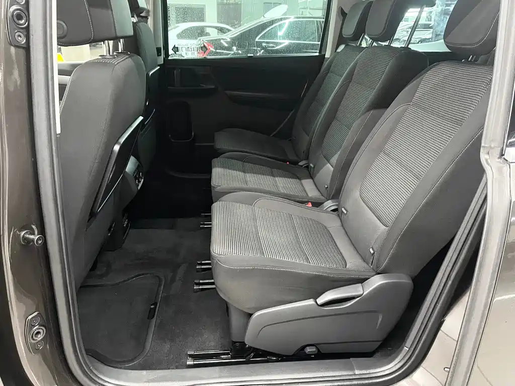 Volkswagen Sharan 2020 — фото 11