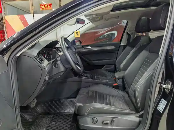 Volkswagen Magotan 2023