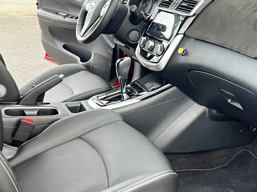 Nissan Tiida 2021 — фото 16