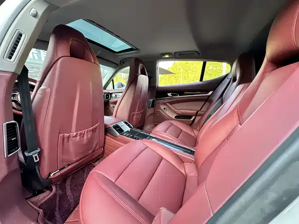 Porsche Panamera 2012