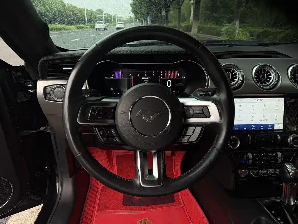 Ford Mustang 2018 — фото 14