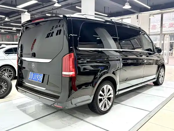 Mercedes-Benz V-Class 2022