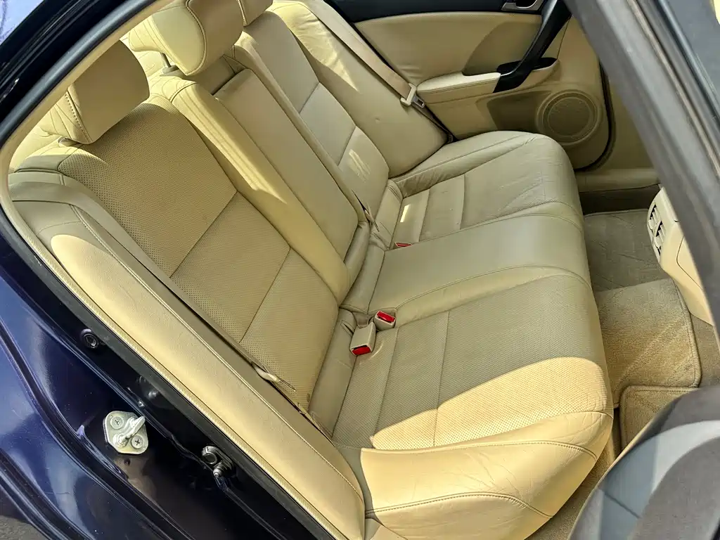 Honda Spirior 2010 — фото 18