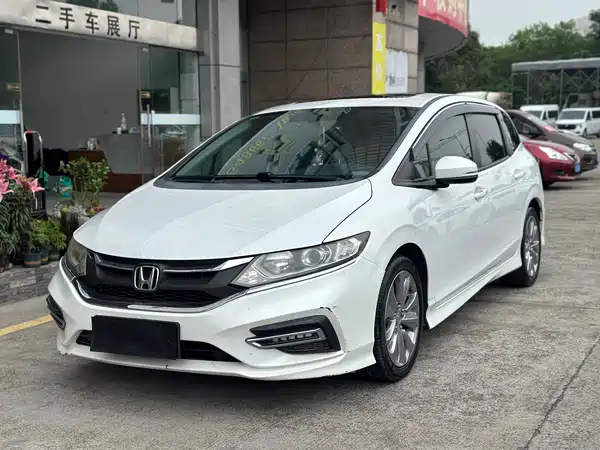 Honda Jade 2017