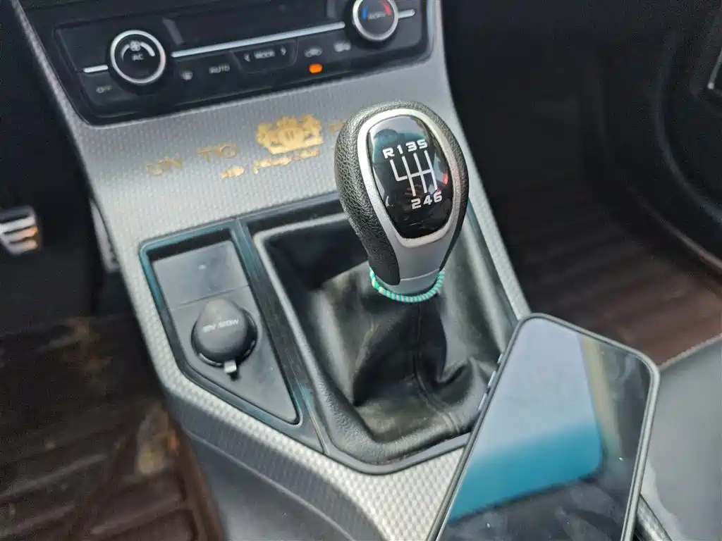 Geely Emgrand GS 2017 — фото 14