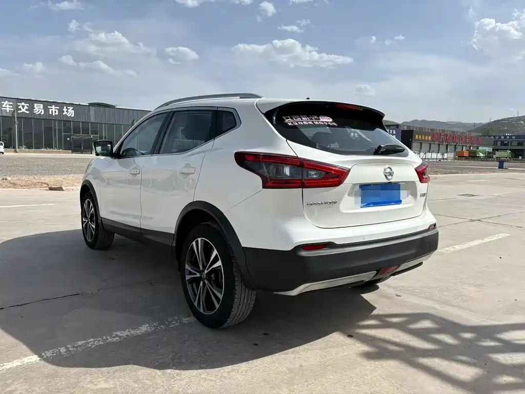 Nissan Qashqai 2022 — фото 4