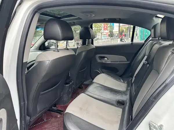 Chevrolet Cruze 2013