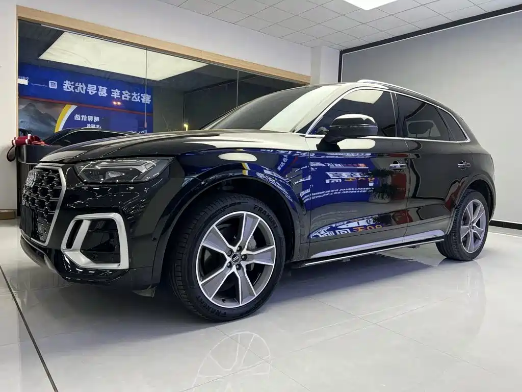 Audi Q5L 2021 — фото 2