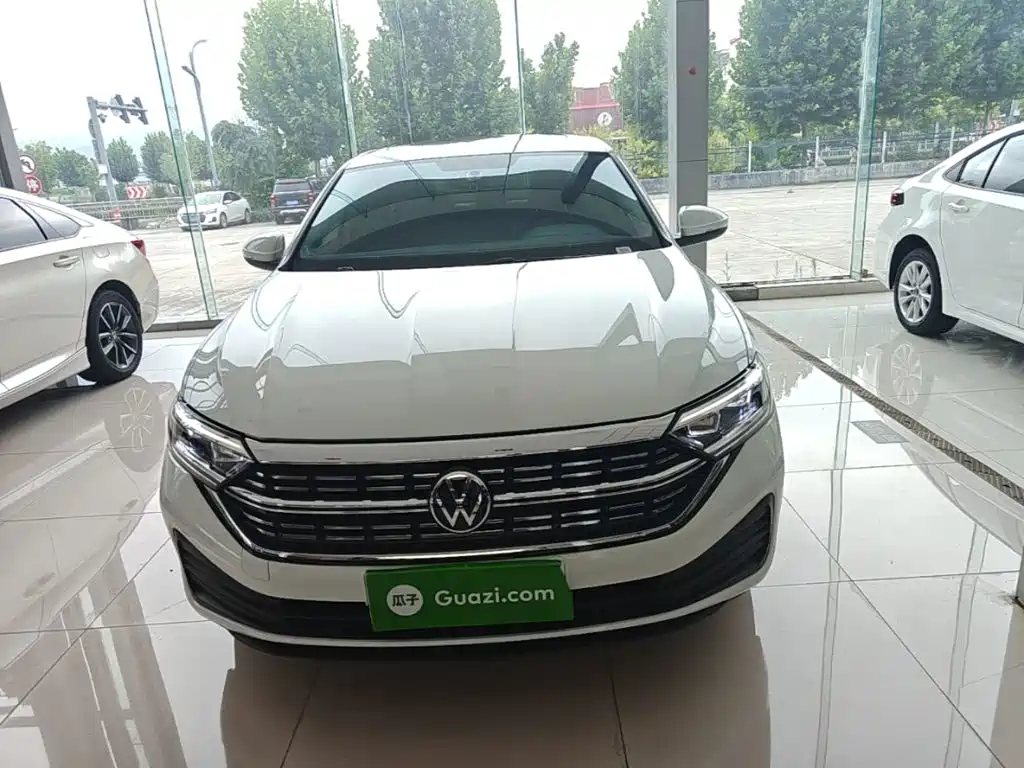 Volkswagen Sagitar 2025