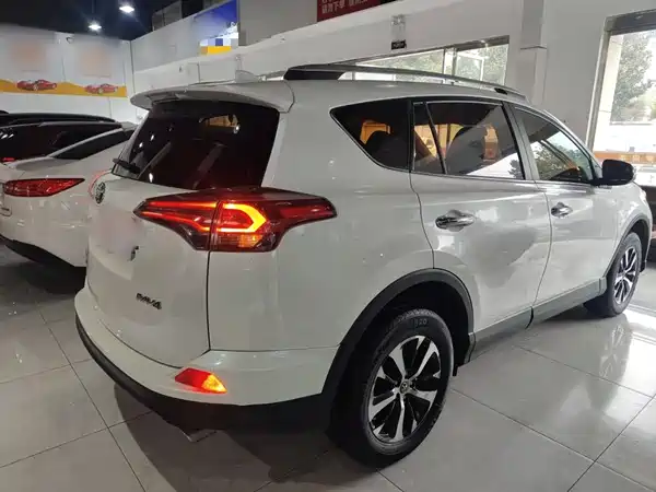 Toyota RAV4 2016