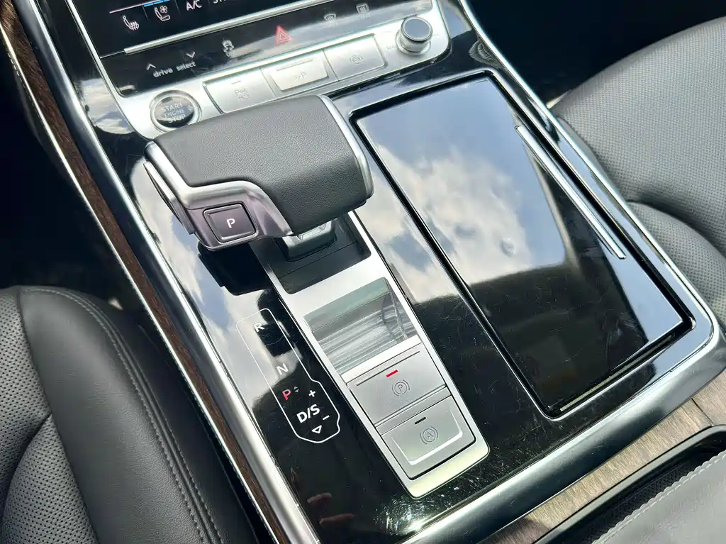 Audi Q7 2024 — фото 22