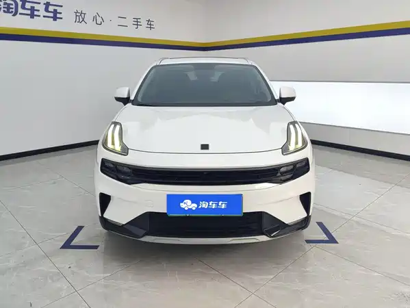 Lynk & Co 06 EM-P 2021