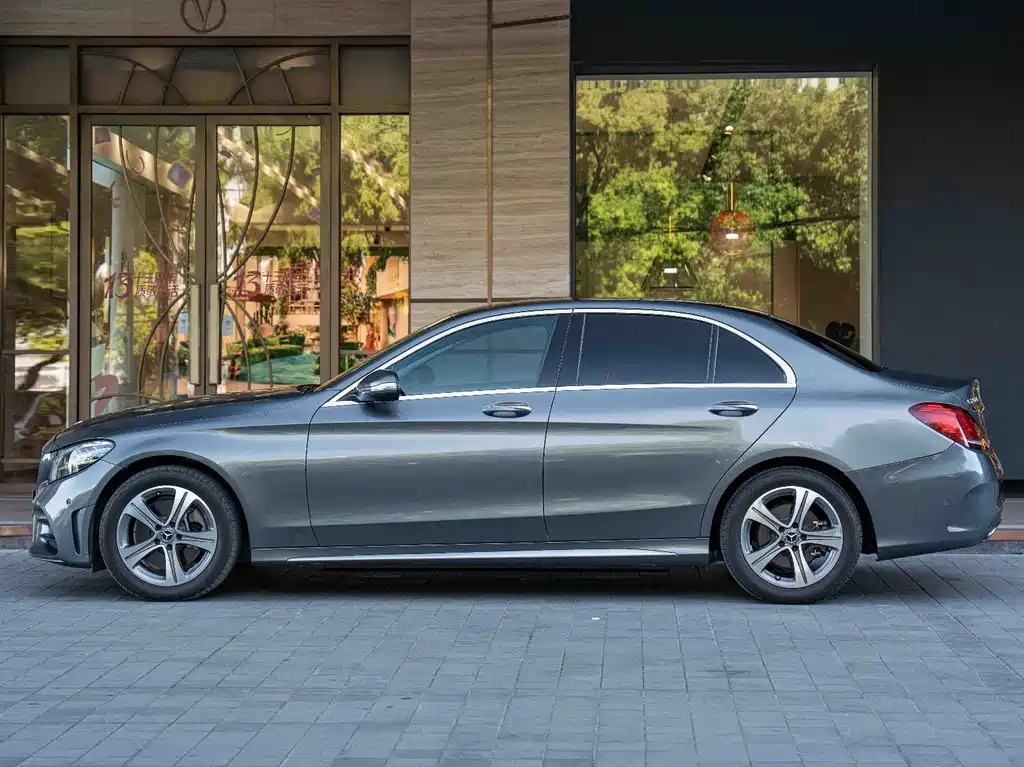 Mercedes-Benz C-Class 2019 — фото 6