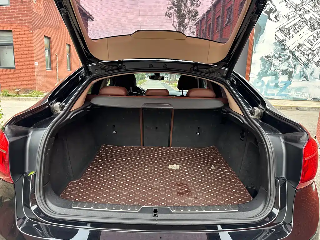 BMW X6 2017 — фото 15