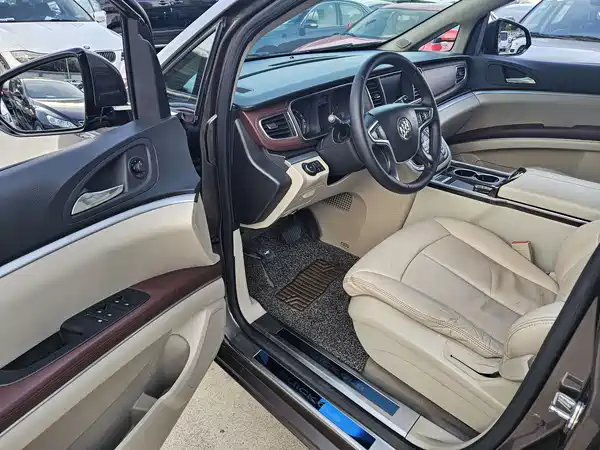 Buick GL8 2017