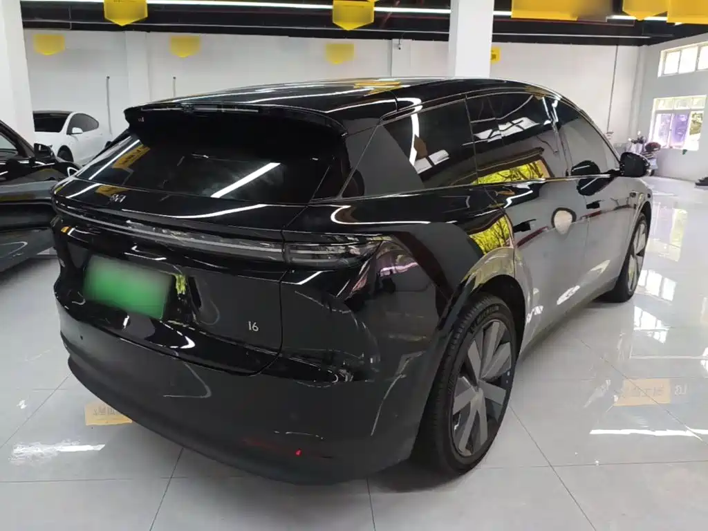 Li Auto i6 2025