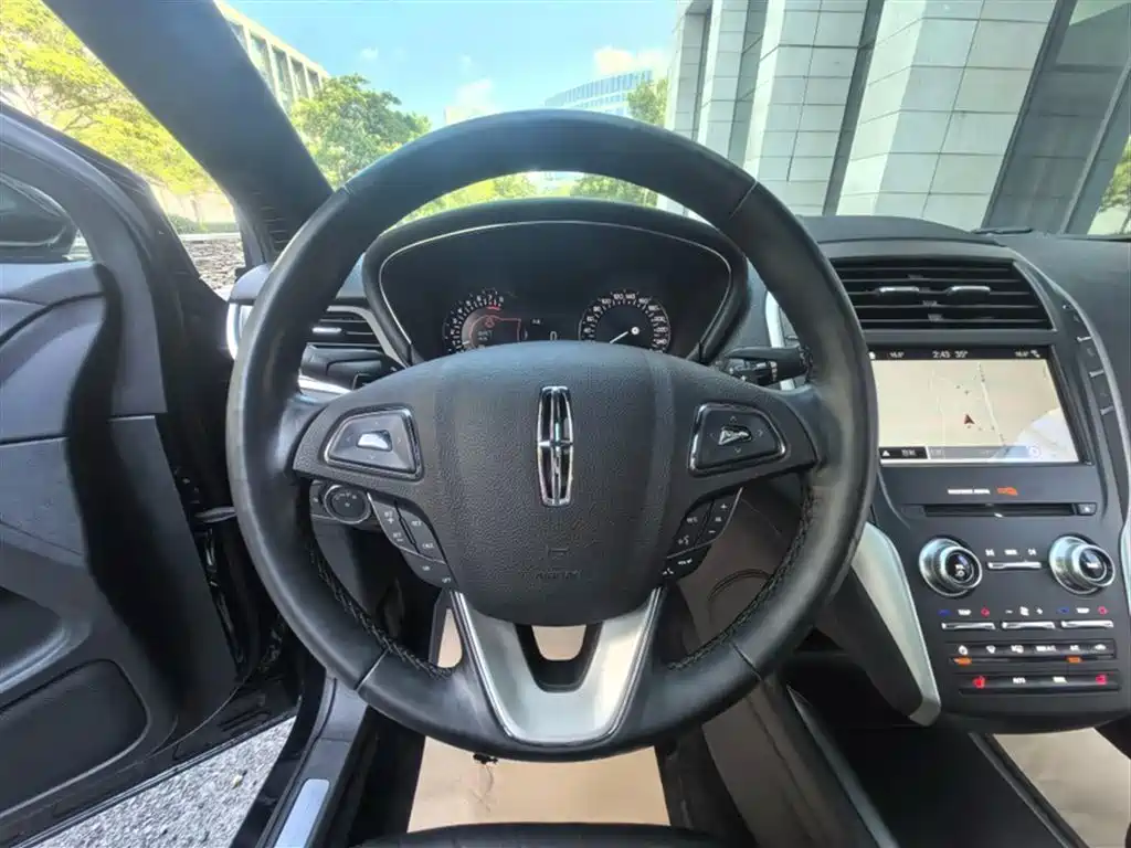 Lincoln MKC 2017 — фото 14