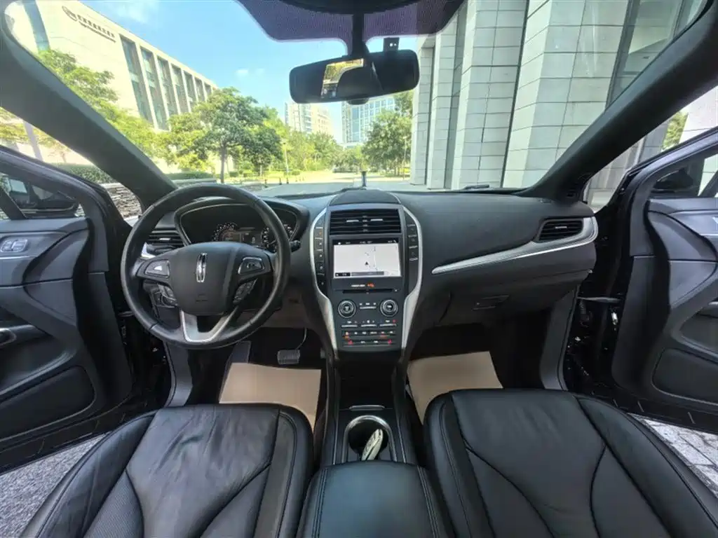 Lincoln MKC 2017 — фото 13