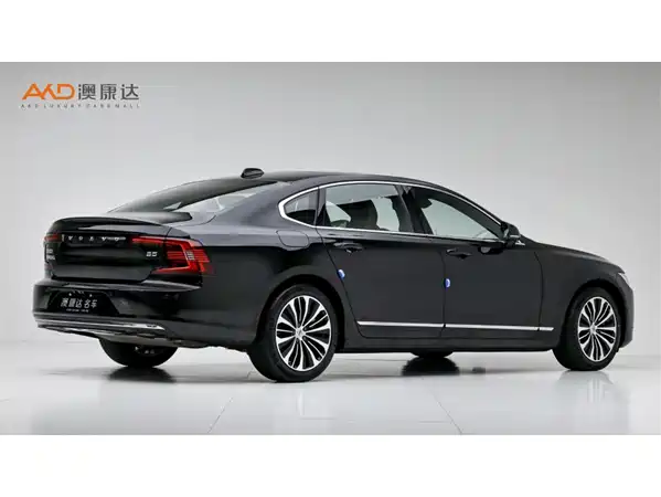 Volvo S90 2024
