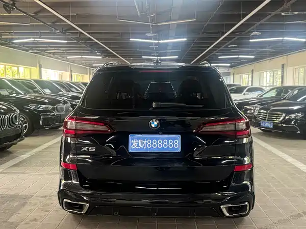 BMW X5 2023
