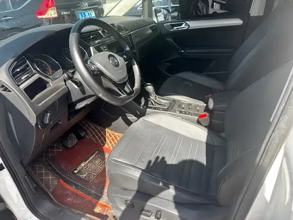 Volkswagen Touran 2020