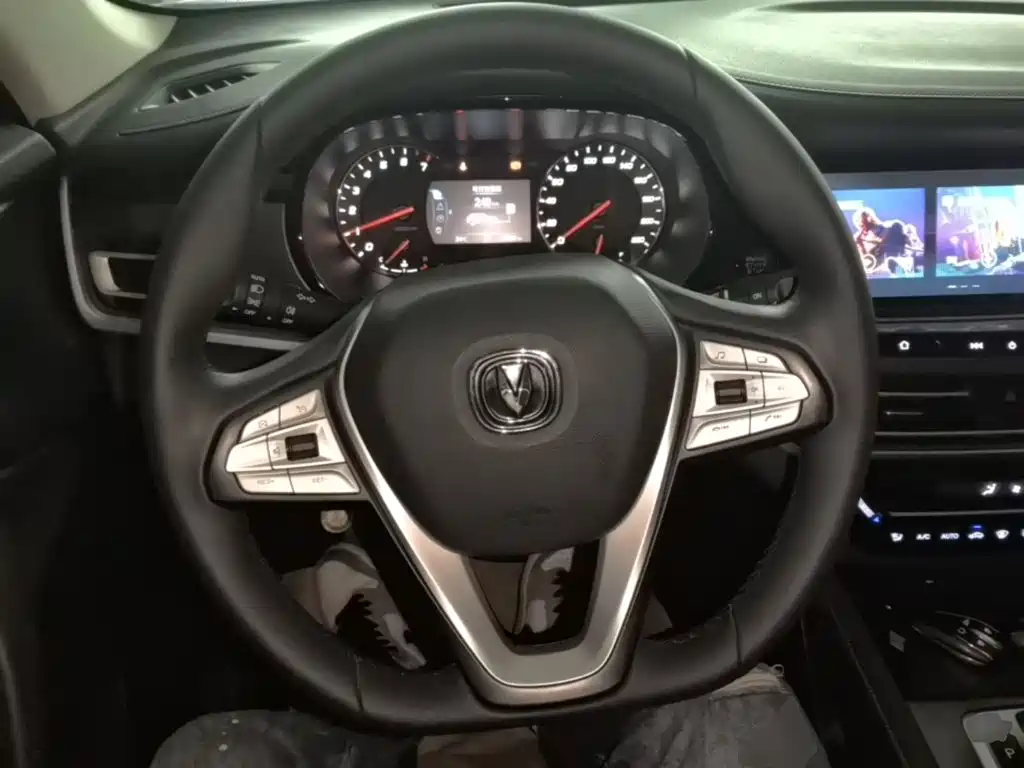 Changan CS35PLUS 2019 — фото 11