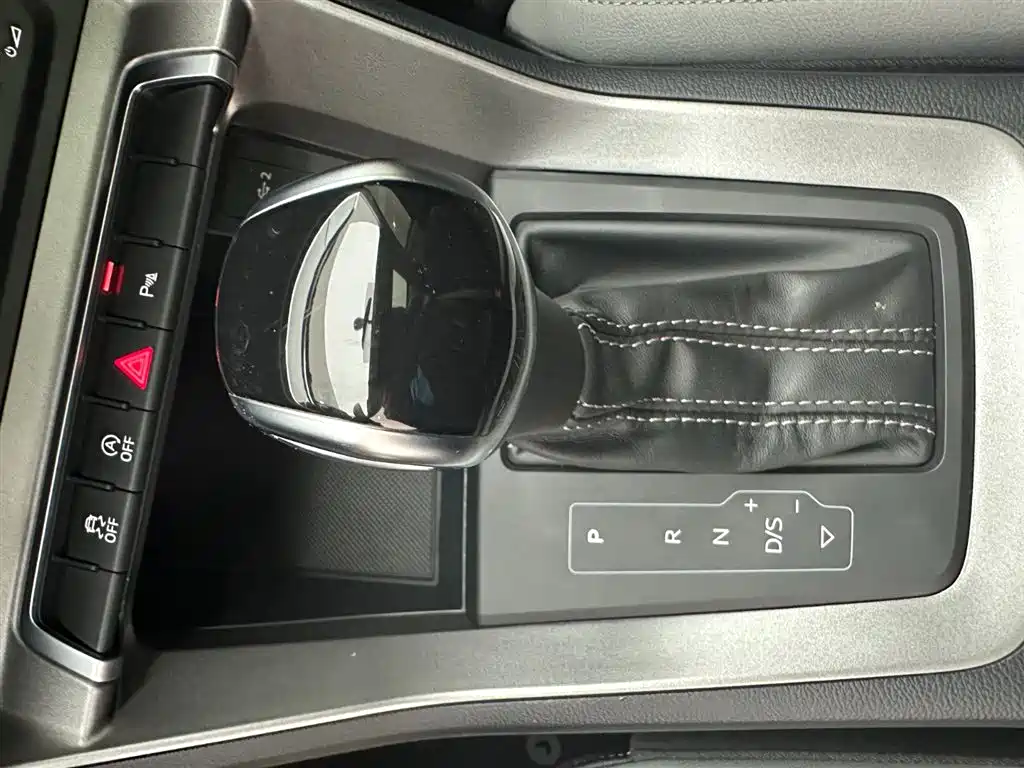 Audi Q3 2022 — фото 22