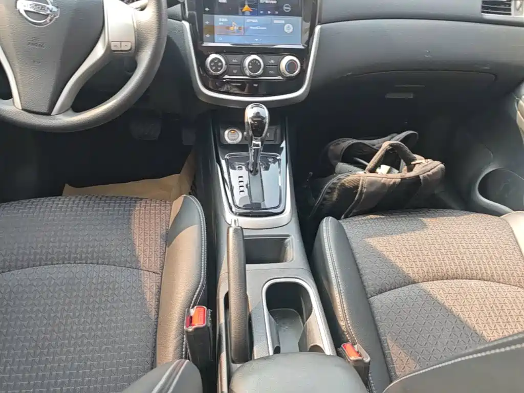 Nissan Tiida 2019 — фото 14