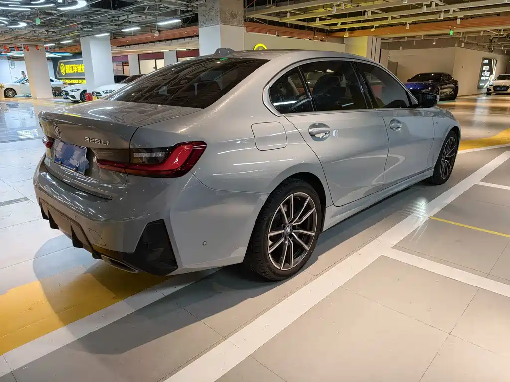 BMW 3 Series 2024 — фото 15