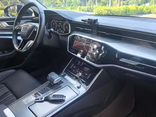 Audi A6L 2024
