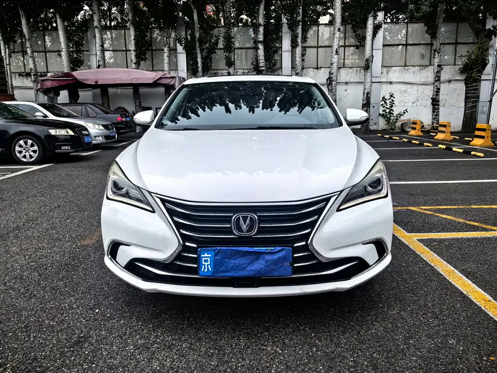 Changan Eado 2018 — фото 2