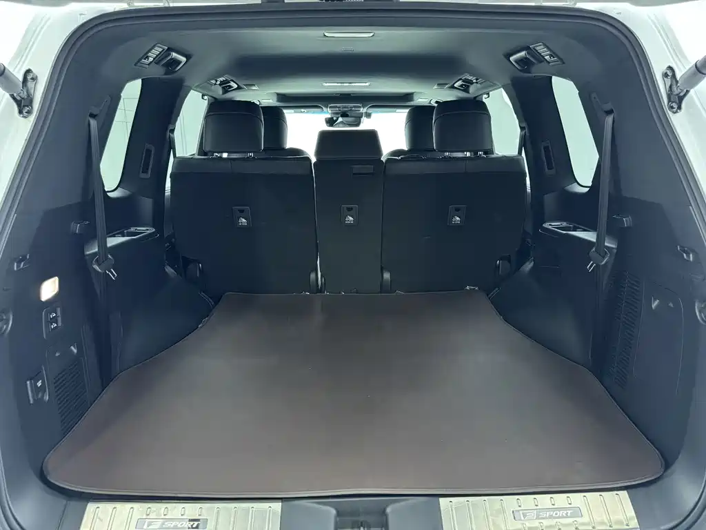 Lexus LX 2025 — фото 11