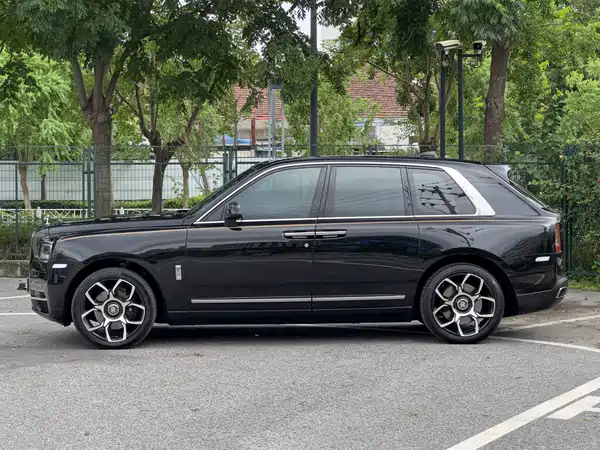 Rolls-Royce Cullinan 2022