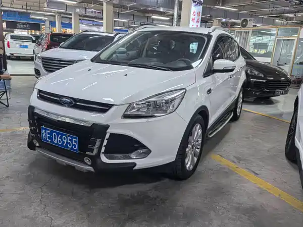 Ford Kuga 2016