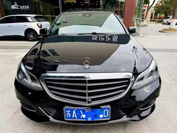 Mercedes-Benz E-Class 2015